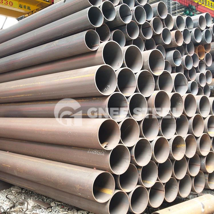 A672 L65 EFW Bein soðin pípa