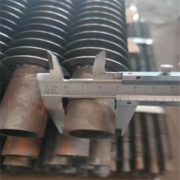 ASTM A498 Innbyggt Finned Pipe